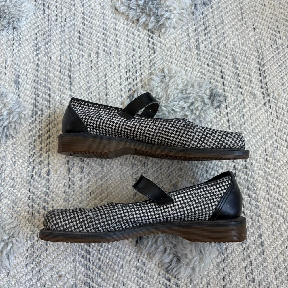 Dr Martens - Picture 4 of 11